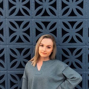 Meet your Posher, Chloe